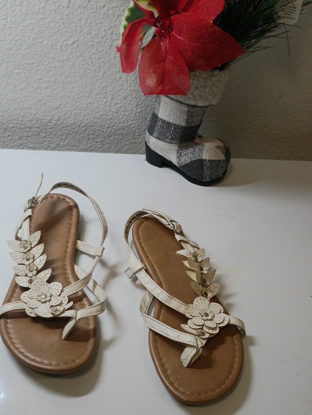 Women’s Cream Floral T-Strap Sandals